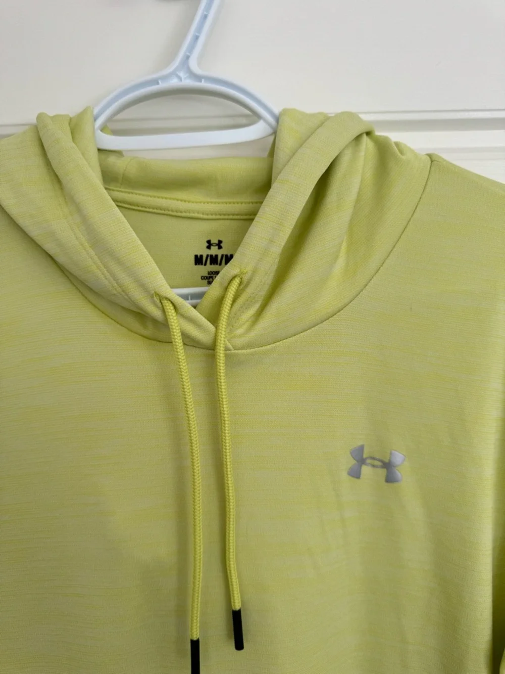 Under Armour Bundle w’s medium - Picture 4 of 13